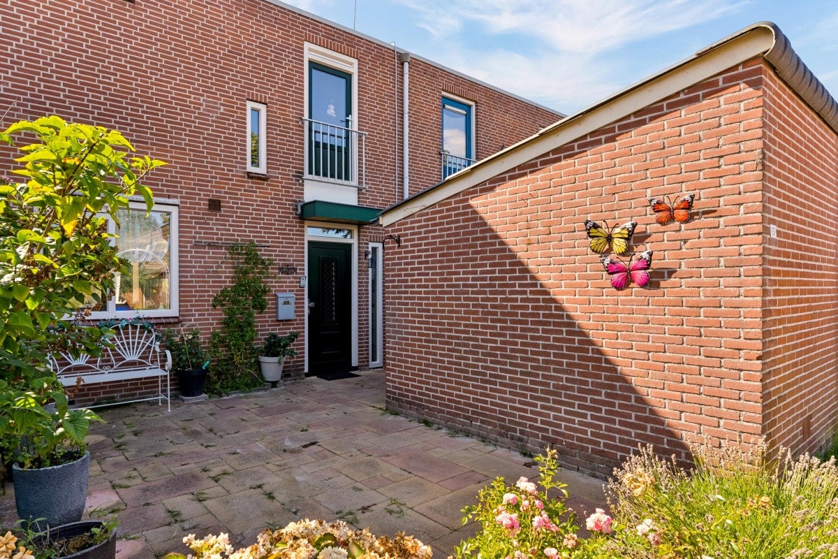 Huis Leemwierde 197 in Almere