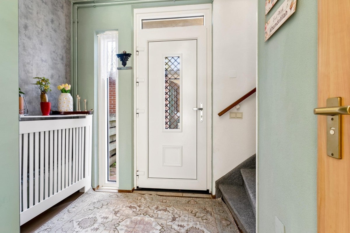 Tussenwoning te koop: Leemwierde 197, Almere