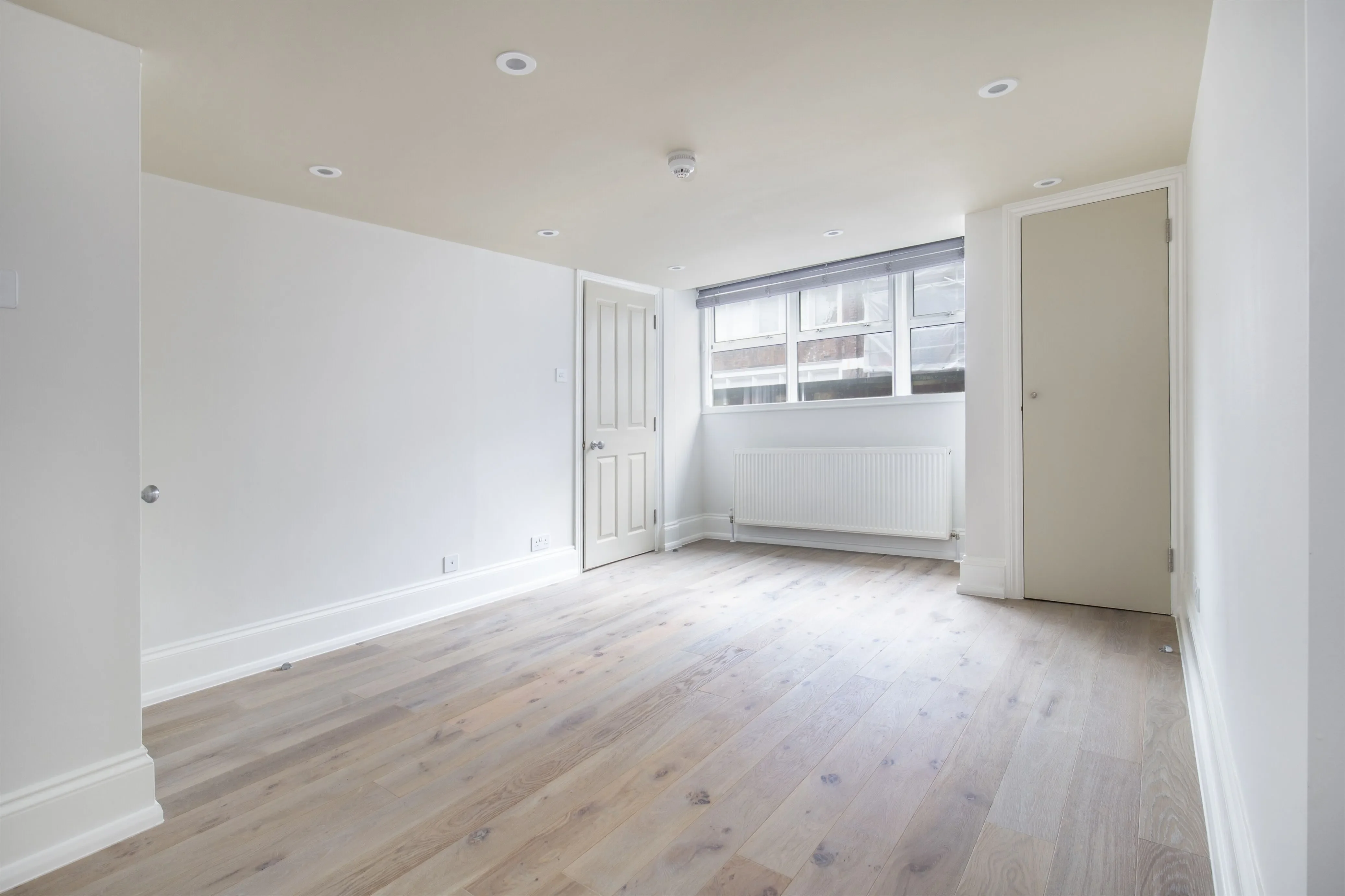 Flat Gerrard Street in City of Westminster