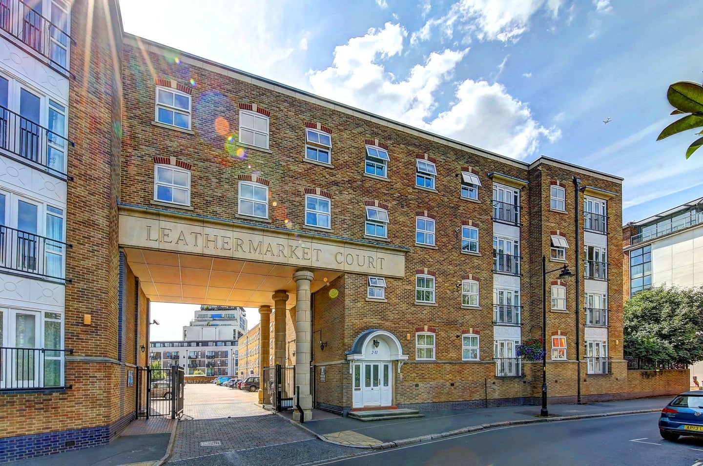 Flat Leathermarket Court in Greater London