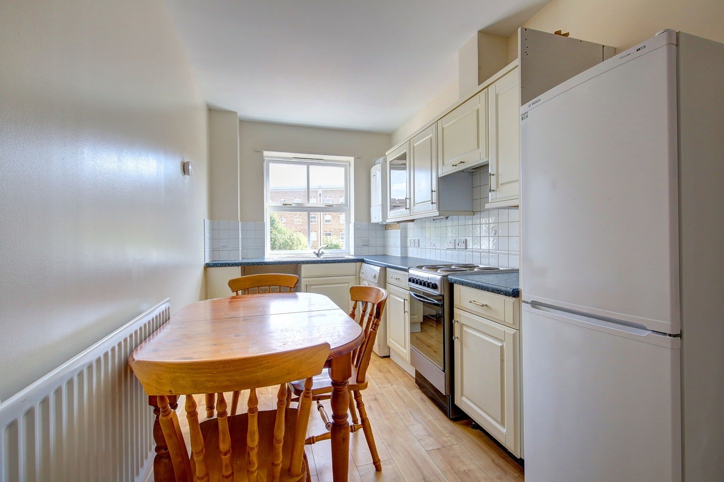 Flat Leathermarket Court in Greater London