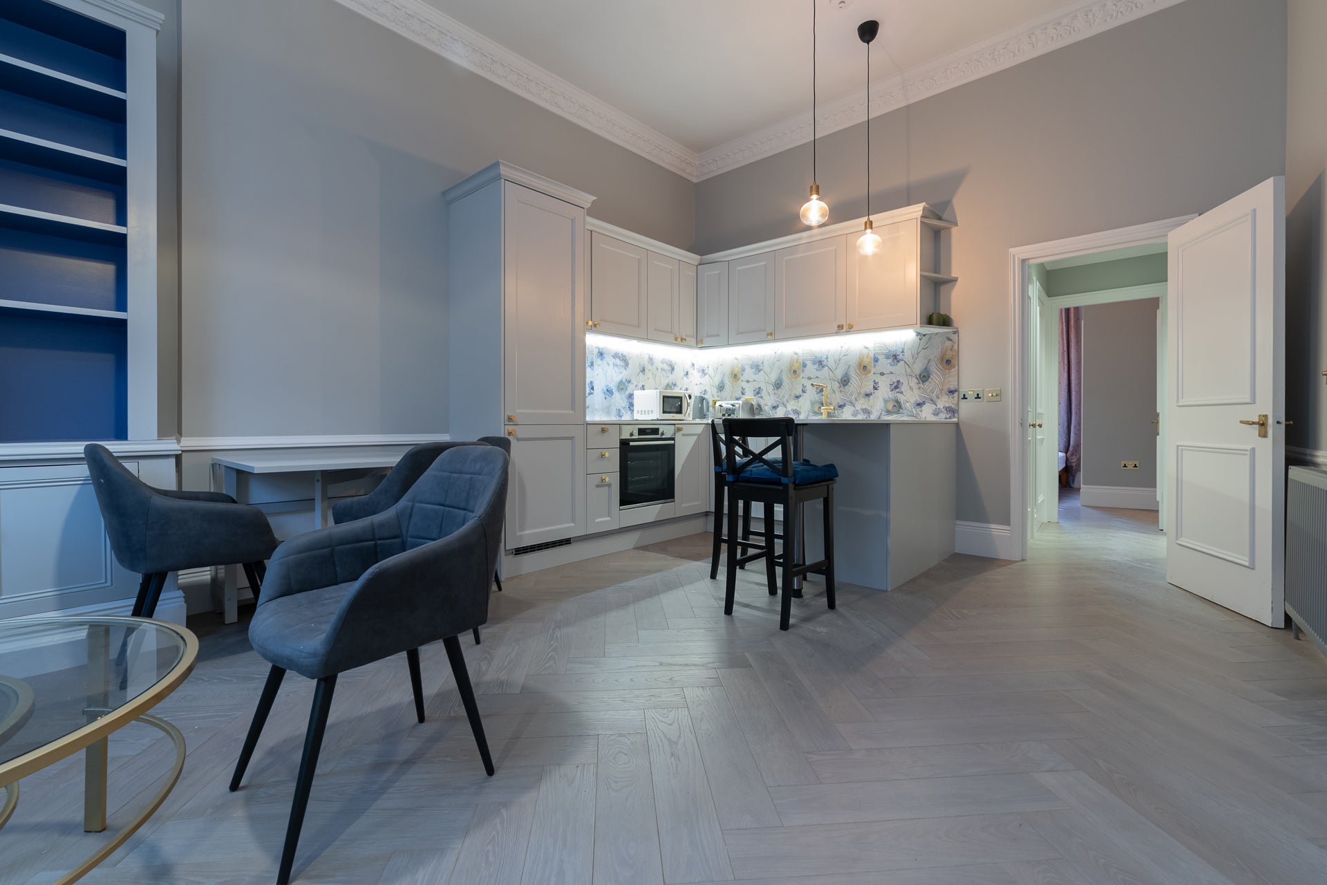 Flat Cromwell Crescent in Greater London