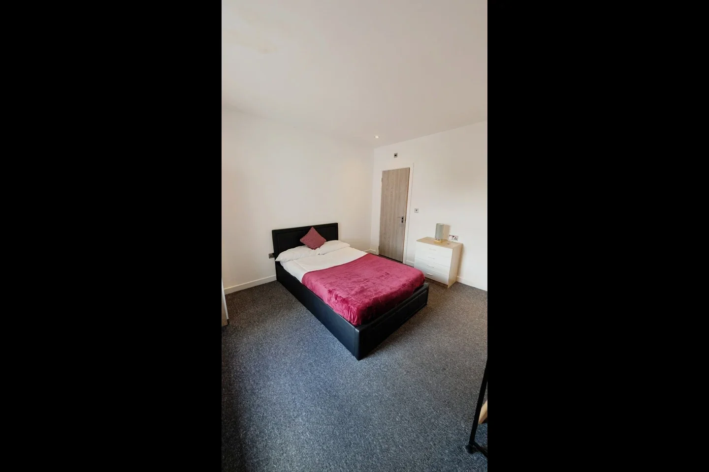 Room Princes Avenue in Watford
