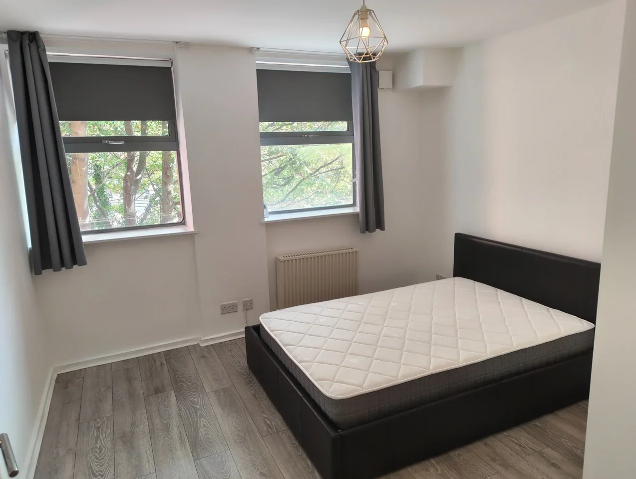Flat Romford Road in Greater London