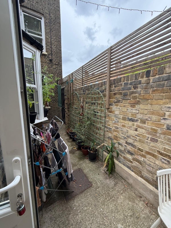 Room Freemantle Street in Greater London
