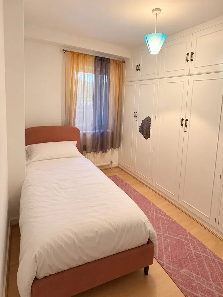 Room Tenterden Grove in Greater London