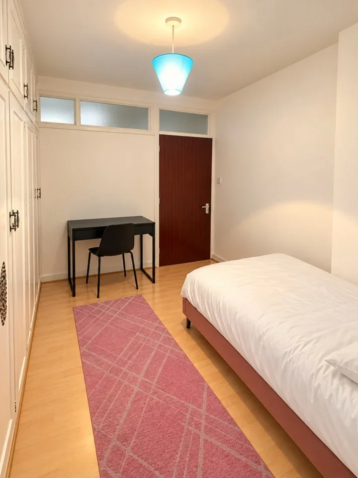 Room Tenterden Grove in Greater London