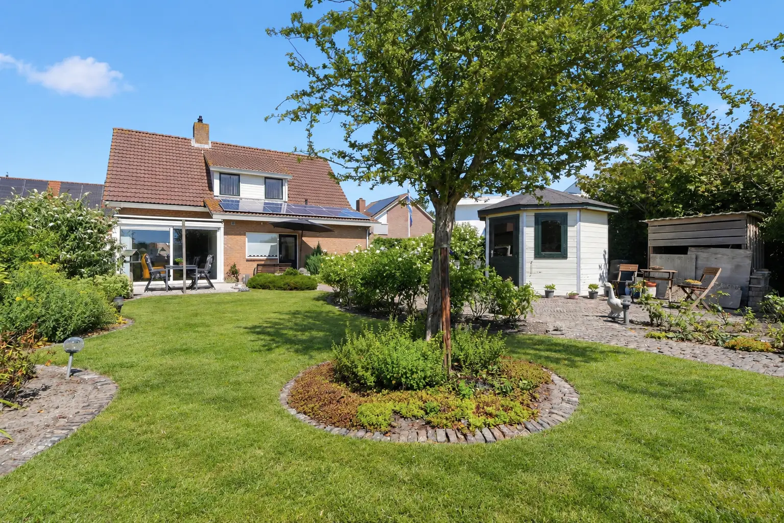 Huis Wittezeestraat 37 in Oost-Souburg