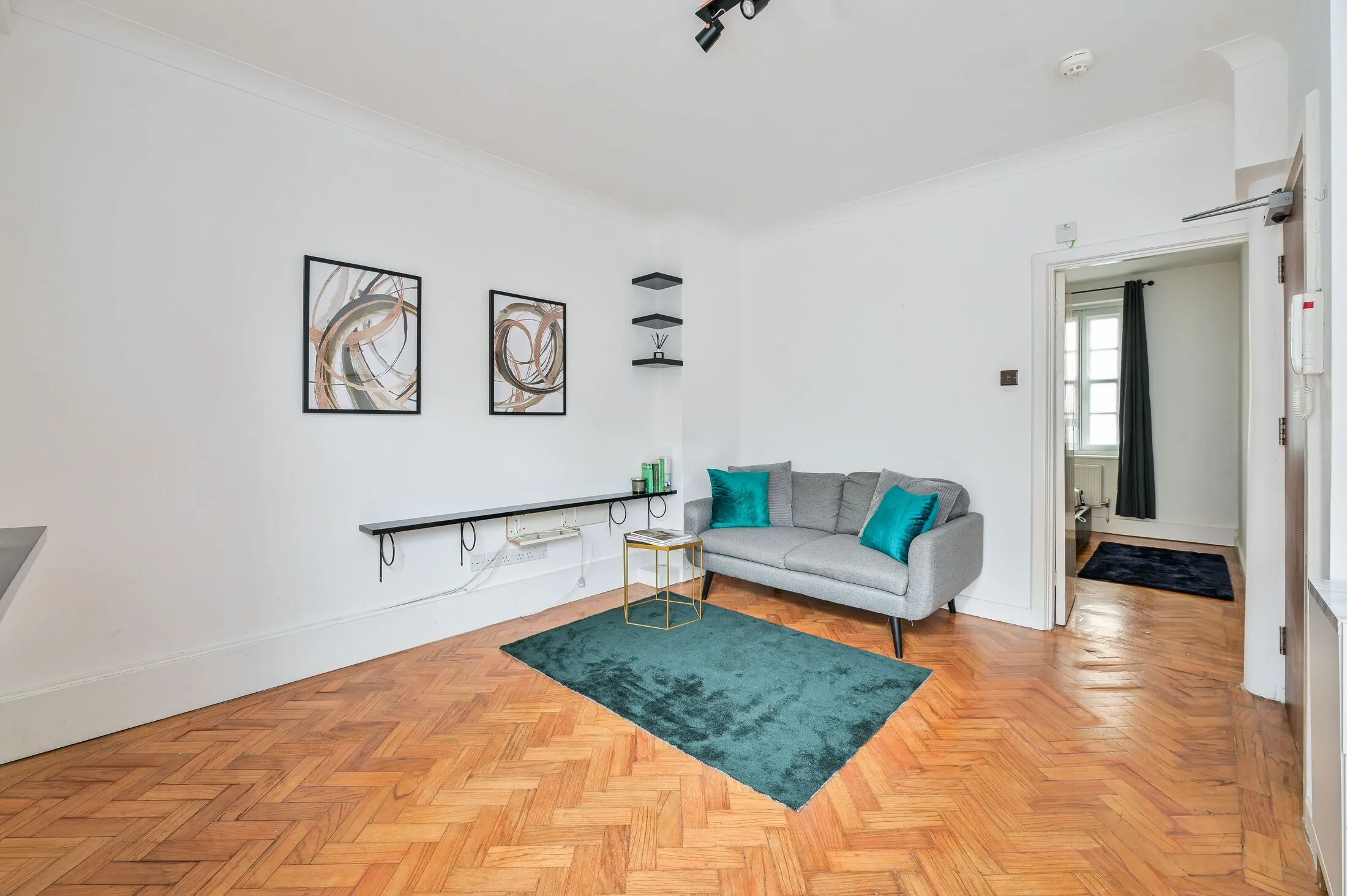 Flat Vincent Square in City of Westminster