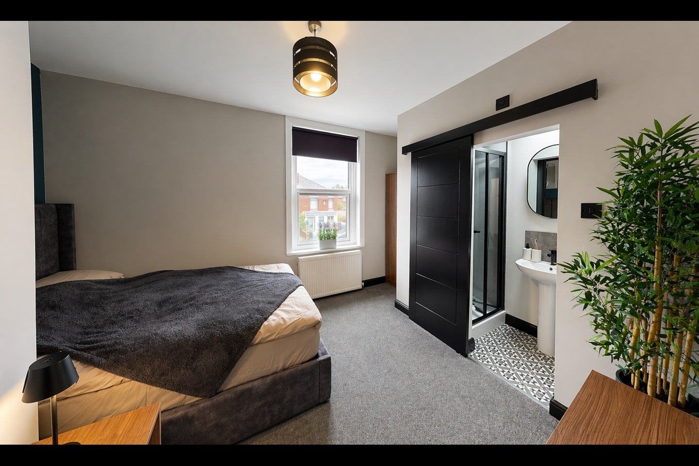Room Bolton Road in Salford