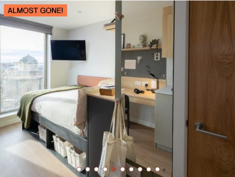 Room Upper Duke Street in Liverpool