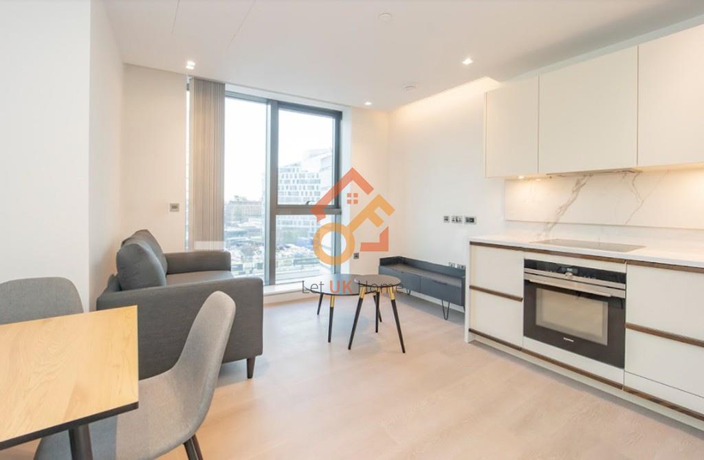 Flat Princess Louise Close in City of Westminster