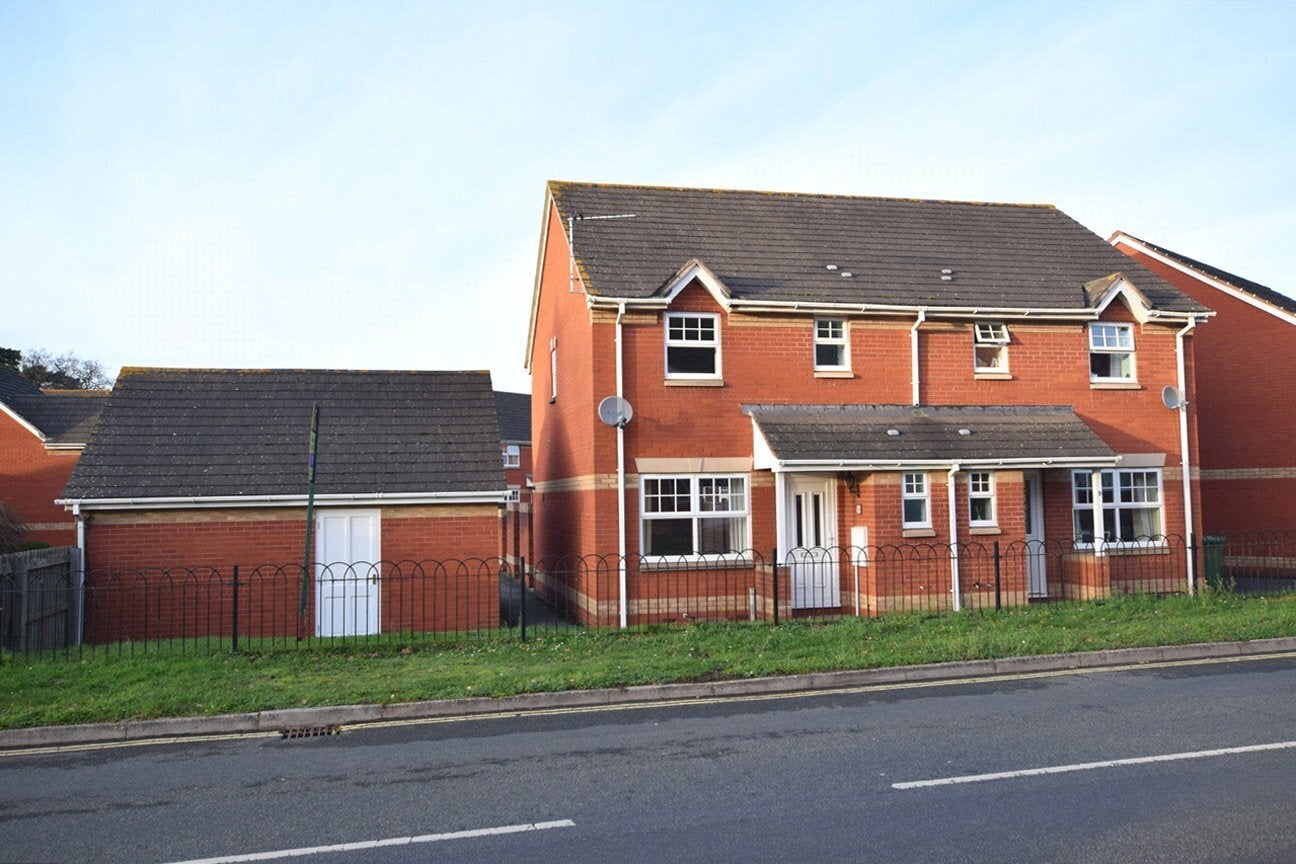 House Knights Crescent in Exeter