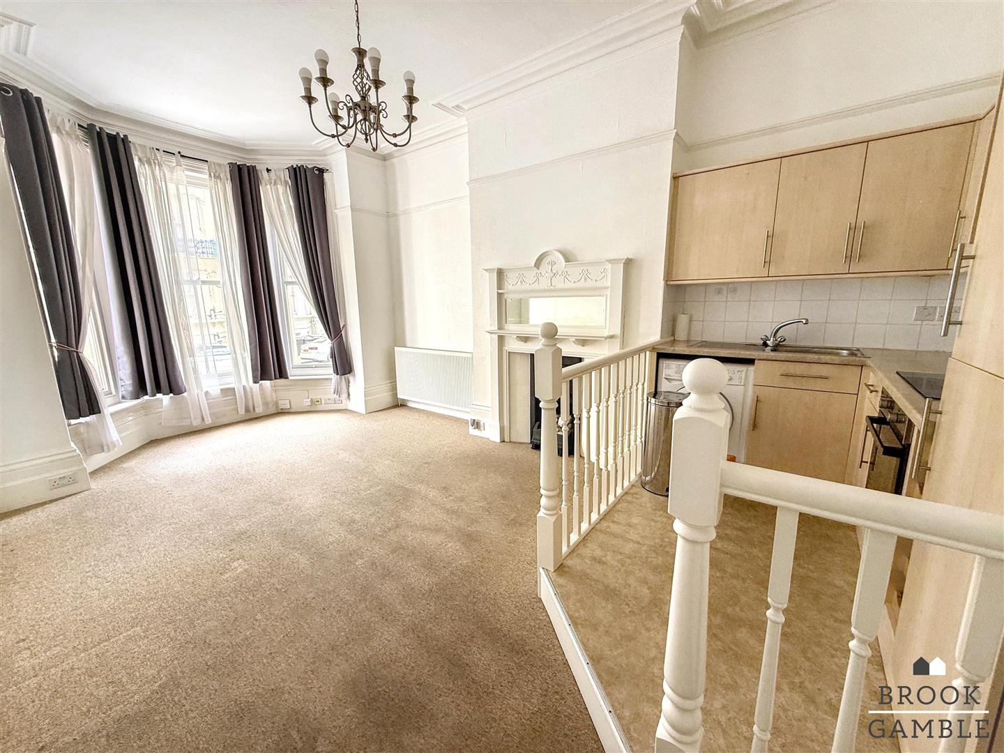 Flat Lascelles Terrace in Eastbourne