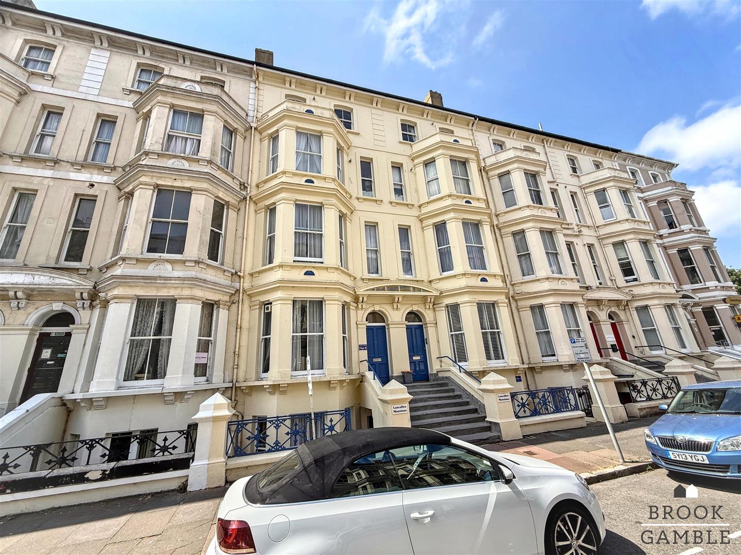 Flat Lascelles Terrace in Eastbourne