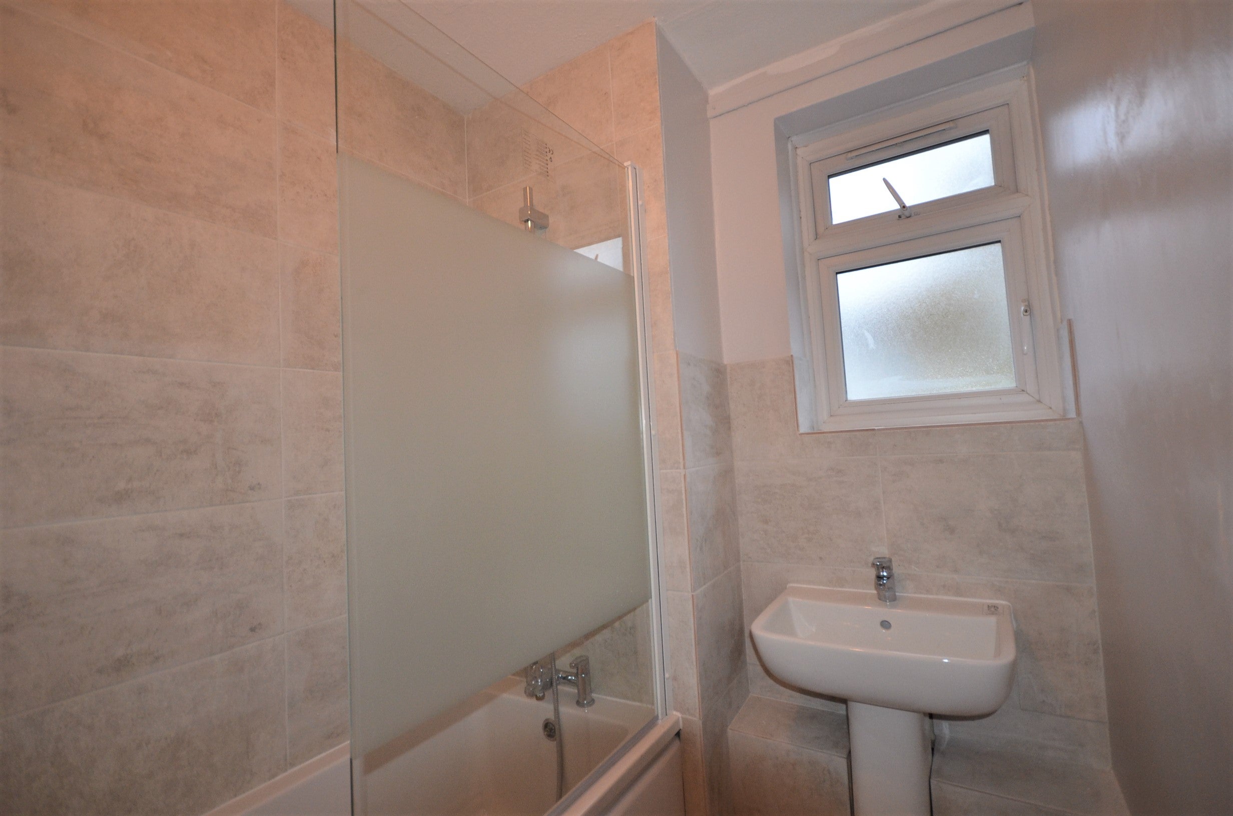 Flat Eden Close in Slough