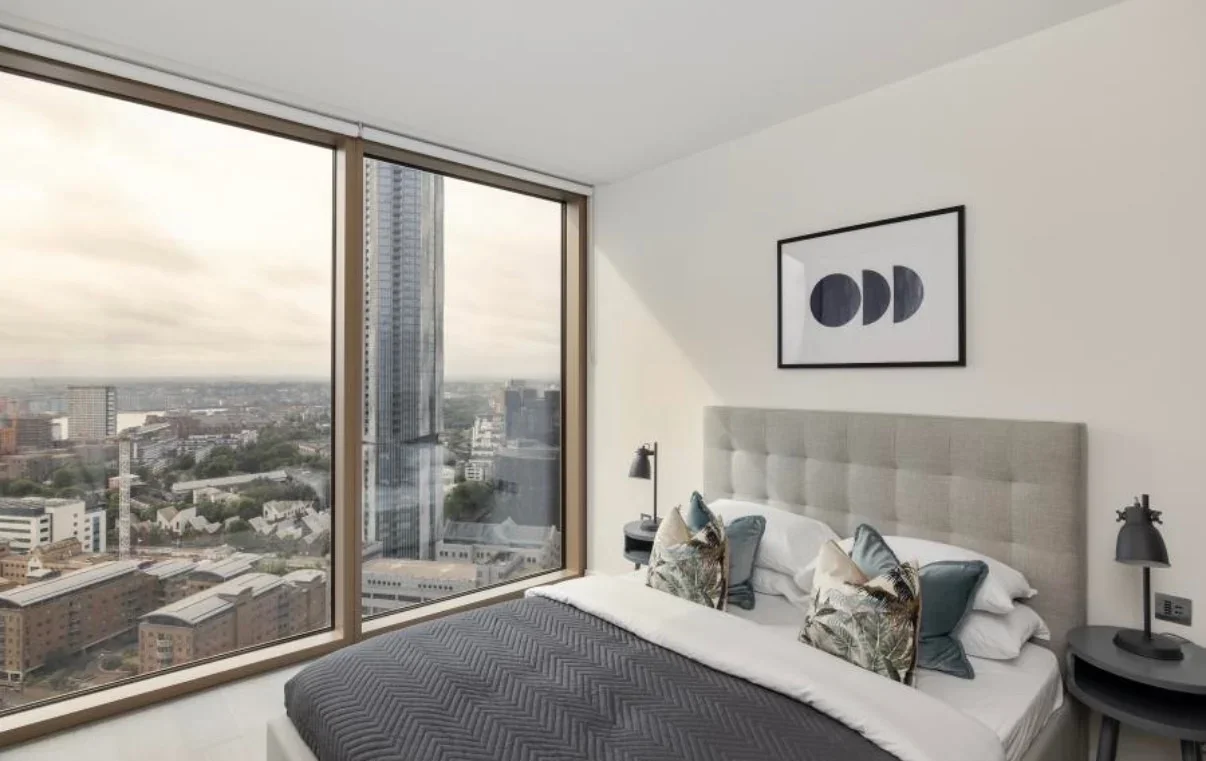 Flat Park Drive in Greater London