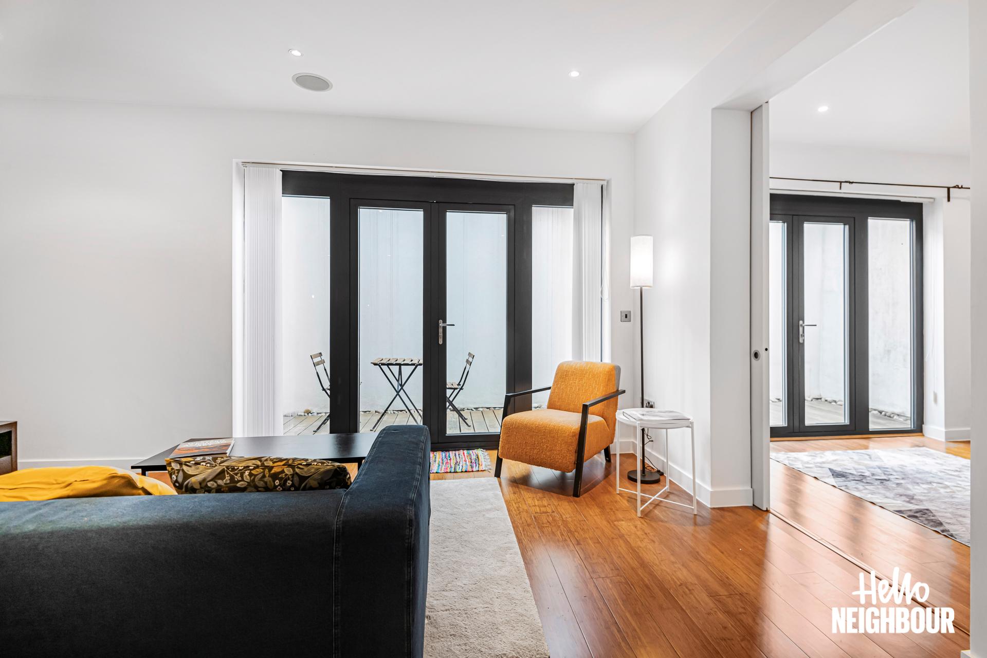 Flat Tavistock Crescent in Greater London