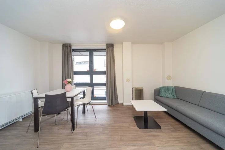 Flat Cowgate in City of Edinburgh