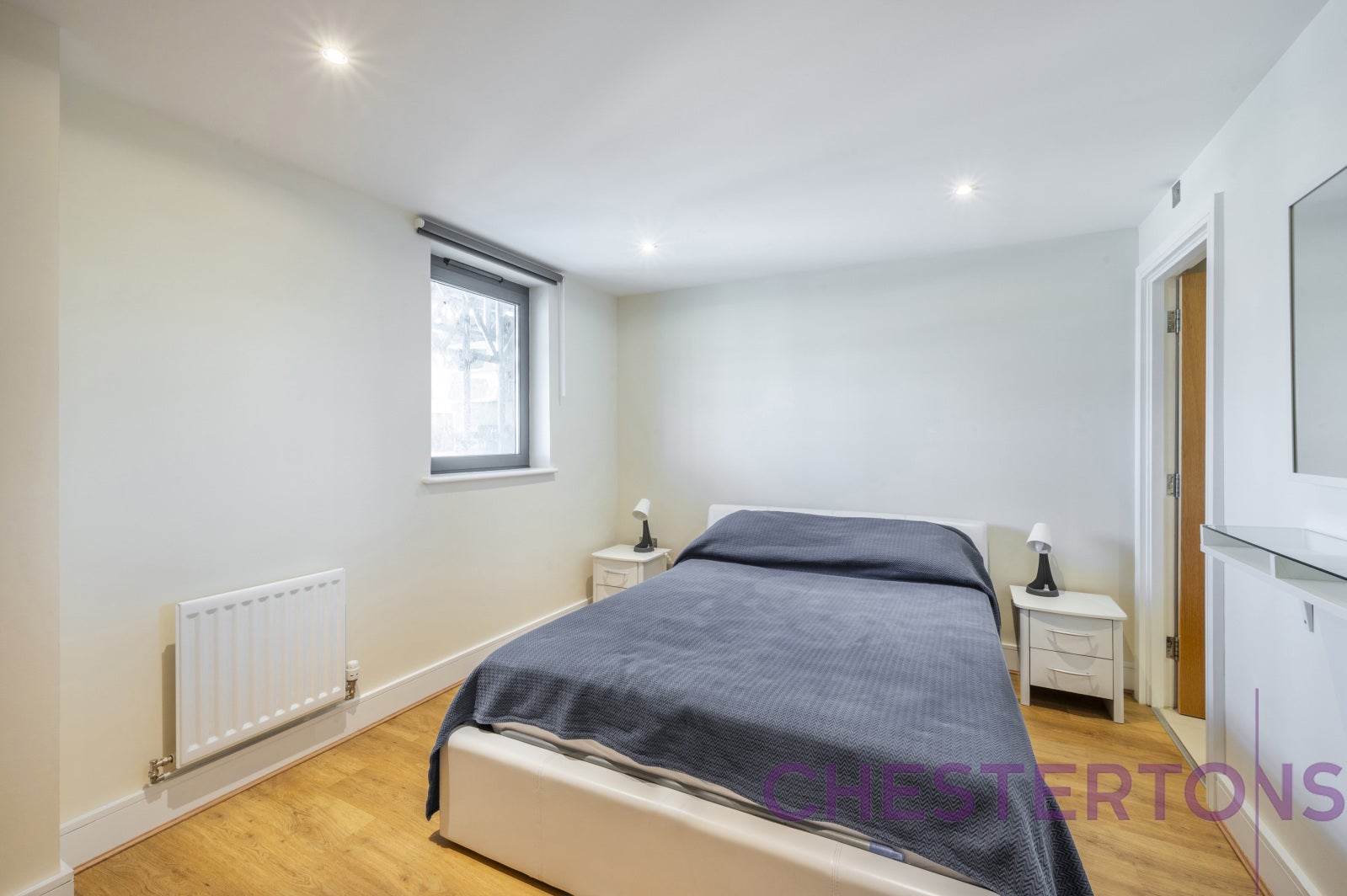 Flat Chrisp Street in Greater London