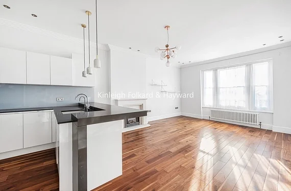 Flat Lancaster Stables in Greater London