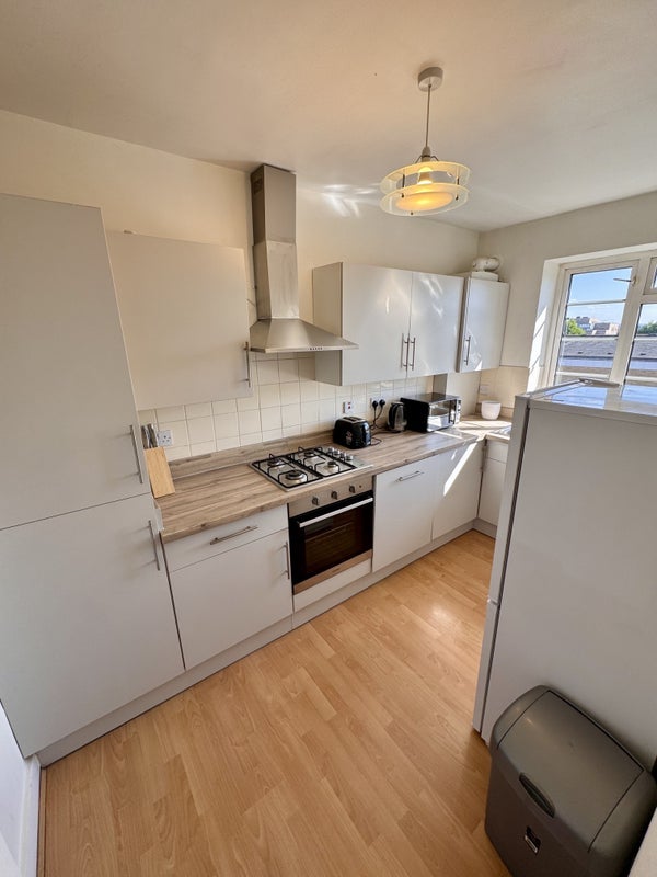 Room Holmbury Court in Greater London