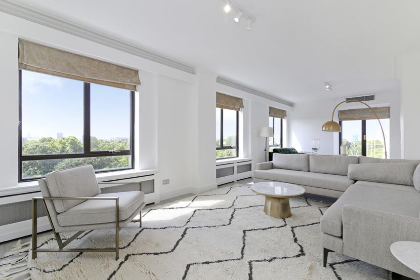 Flat Queensborough Terrace in City of Westminster