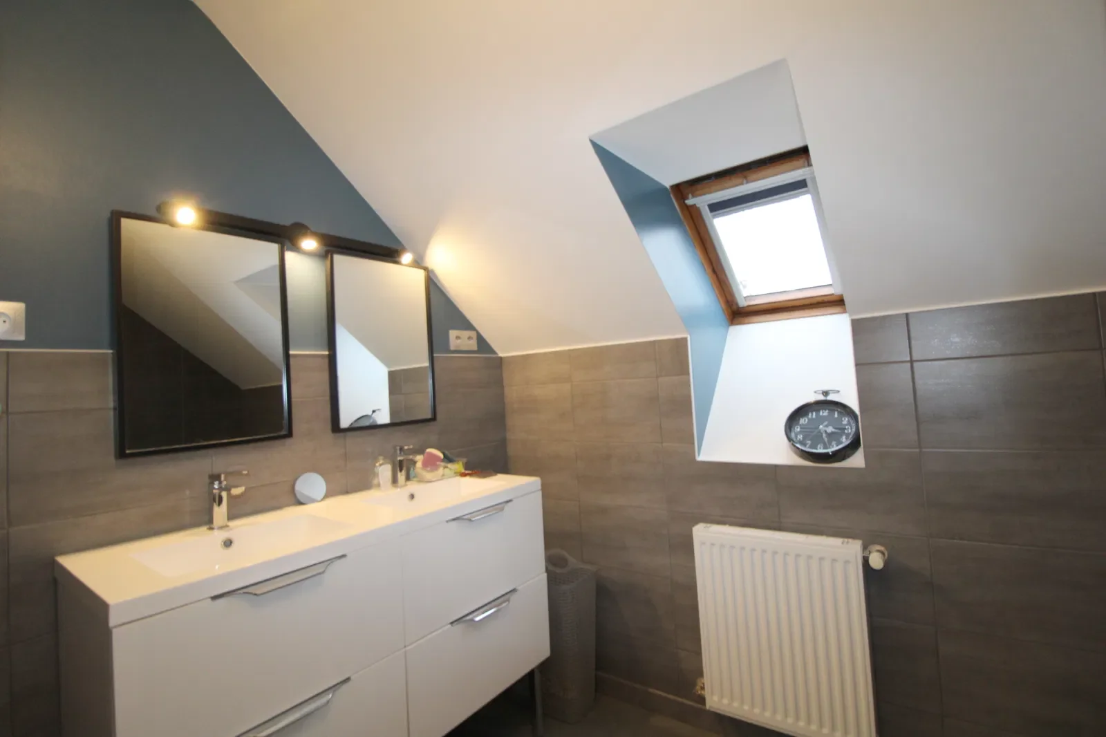 Room Route de Saint-Claude-de-Diray in Vineuil