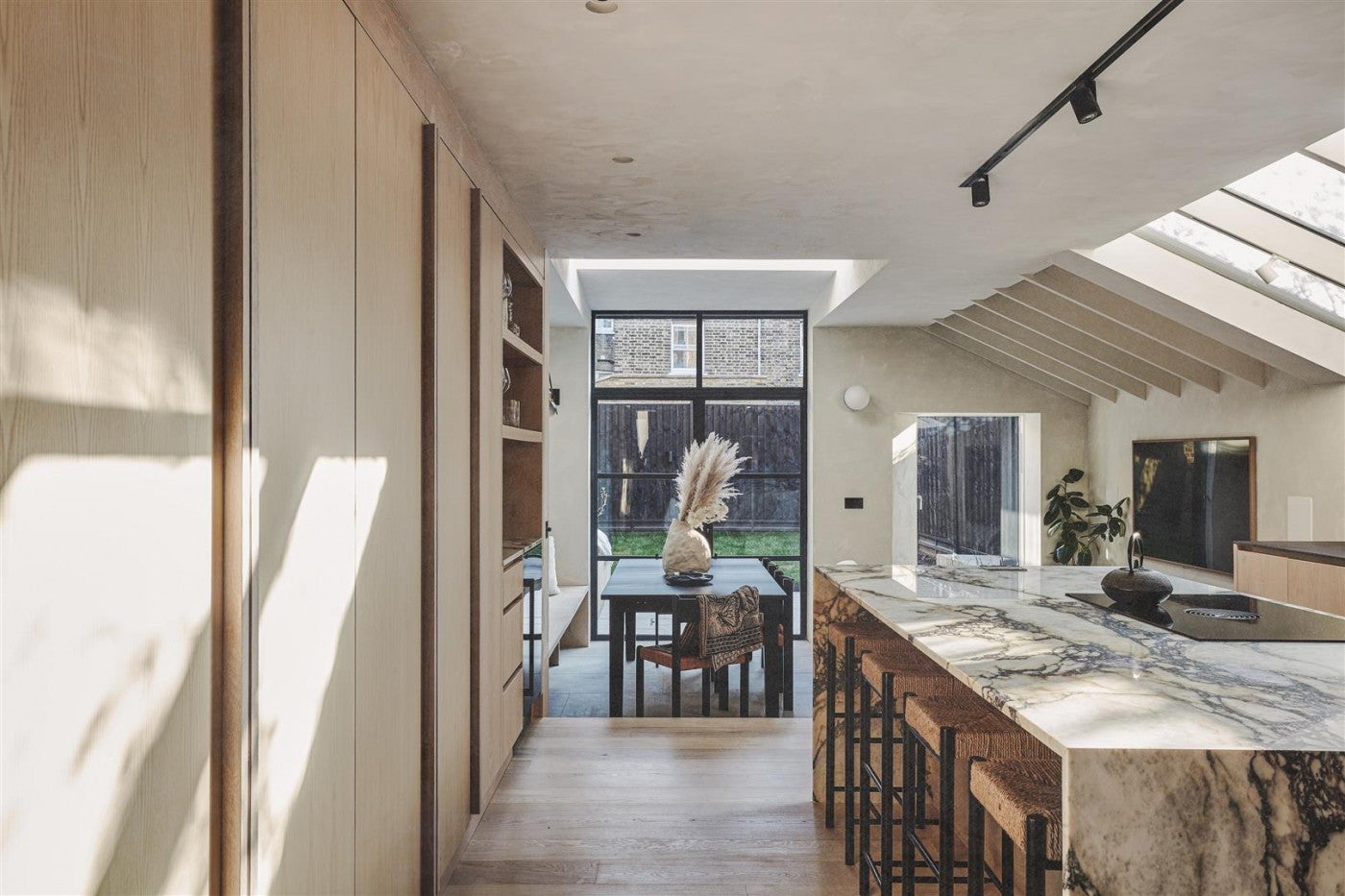 House Zenoria Street in Greater London