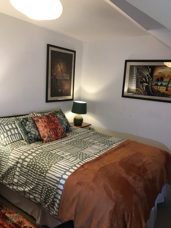 Room Sion Road in Bristol