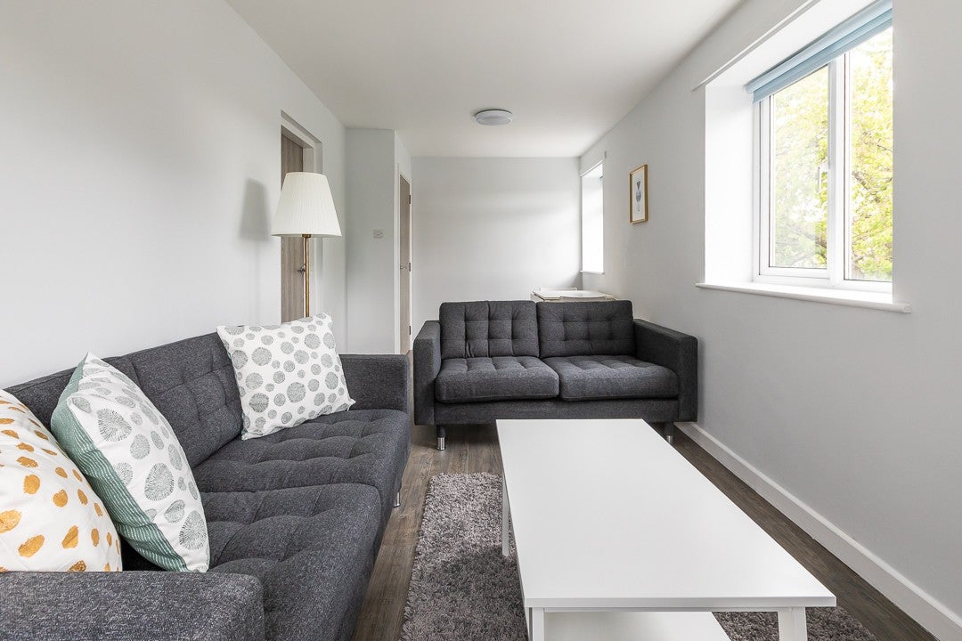 Room Woodsley Green in Leeds