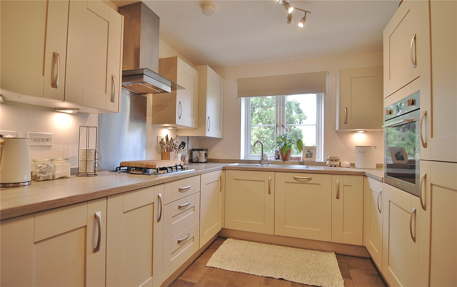 House Haresfield Lane in Stroud