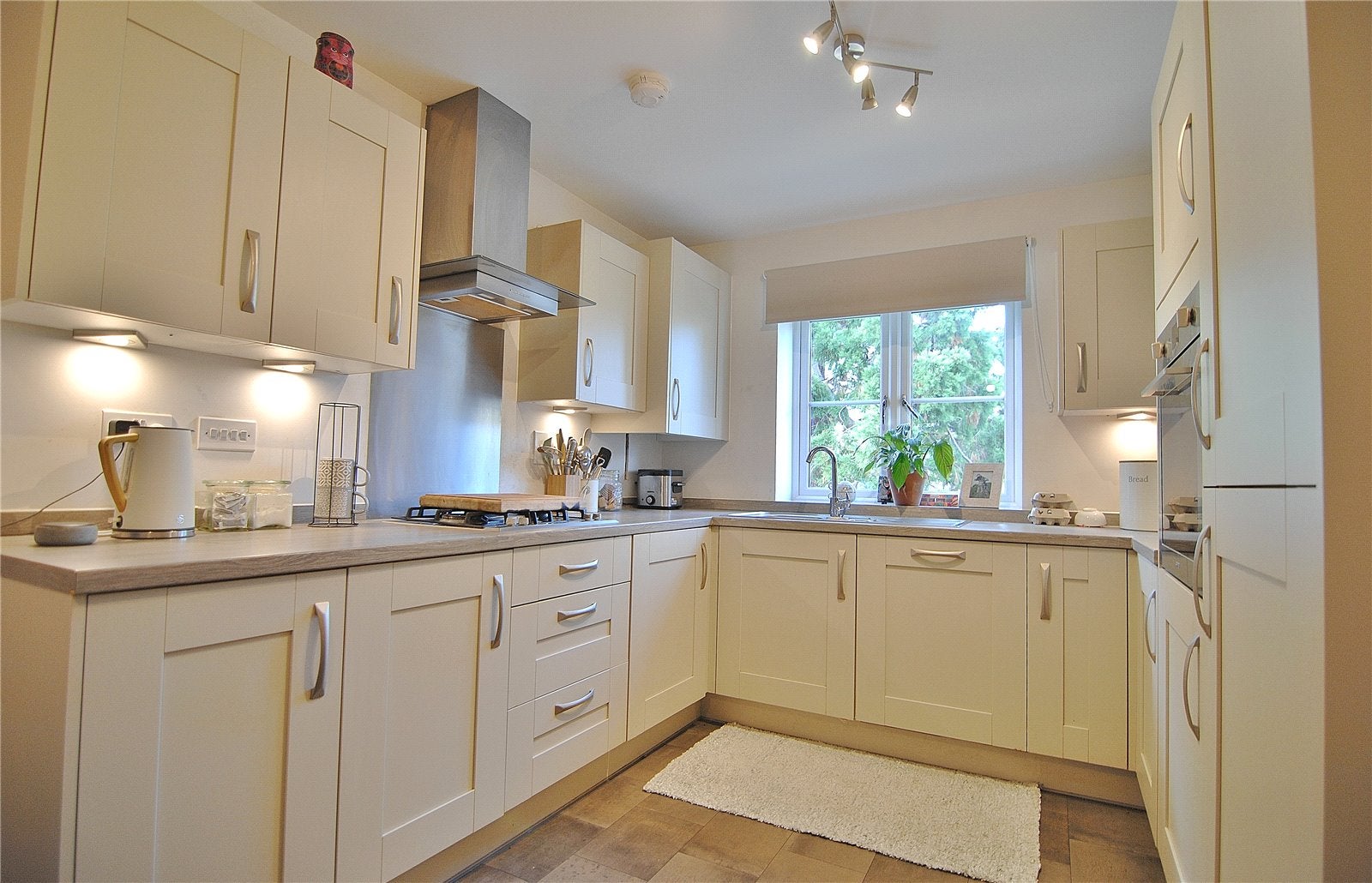 House Haresfield Lane in Stroud