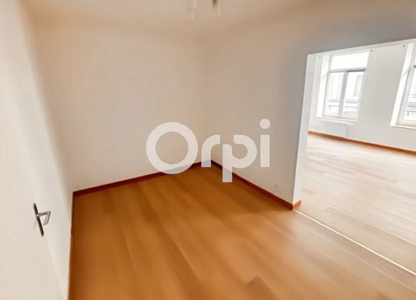Flat Rue de Saint-Nicolas in Boulogne-sur-Mer