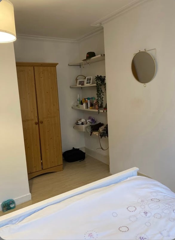 Room Archel Road in Greater London