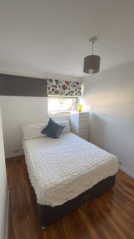 Room Slough Road in Datchet