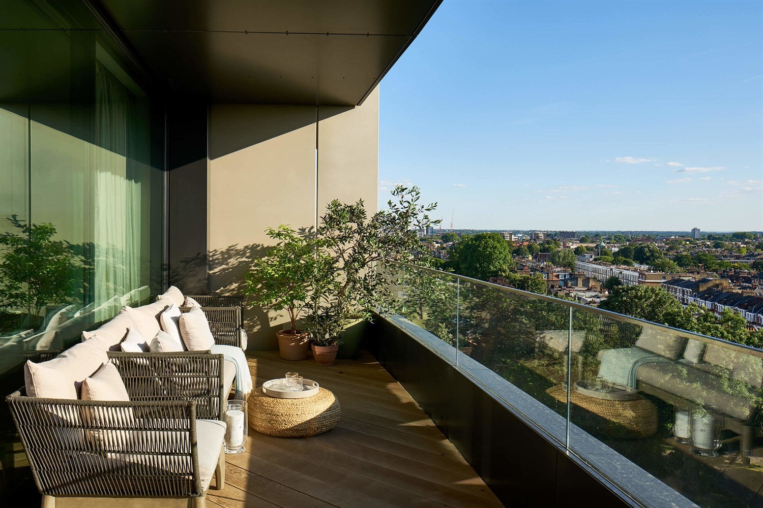 Flat Wood Lane in Greater London