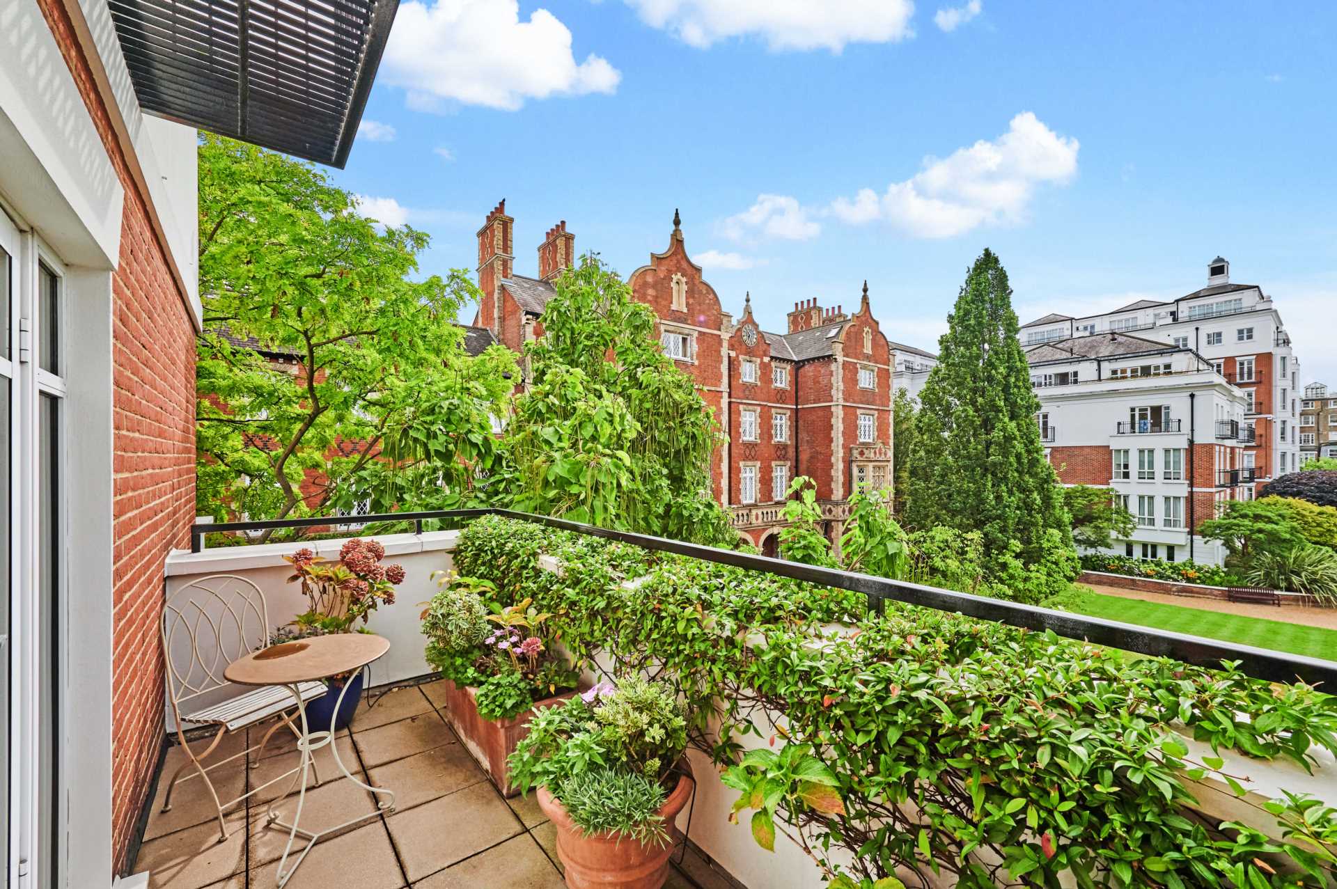 Flat St Margarets Lane in Greater London