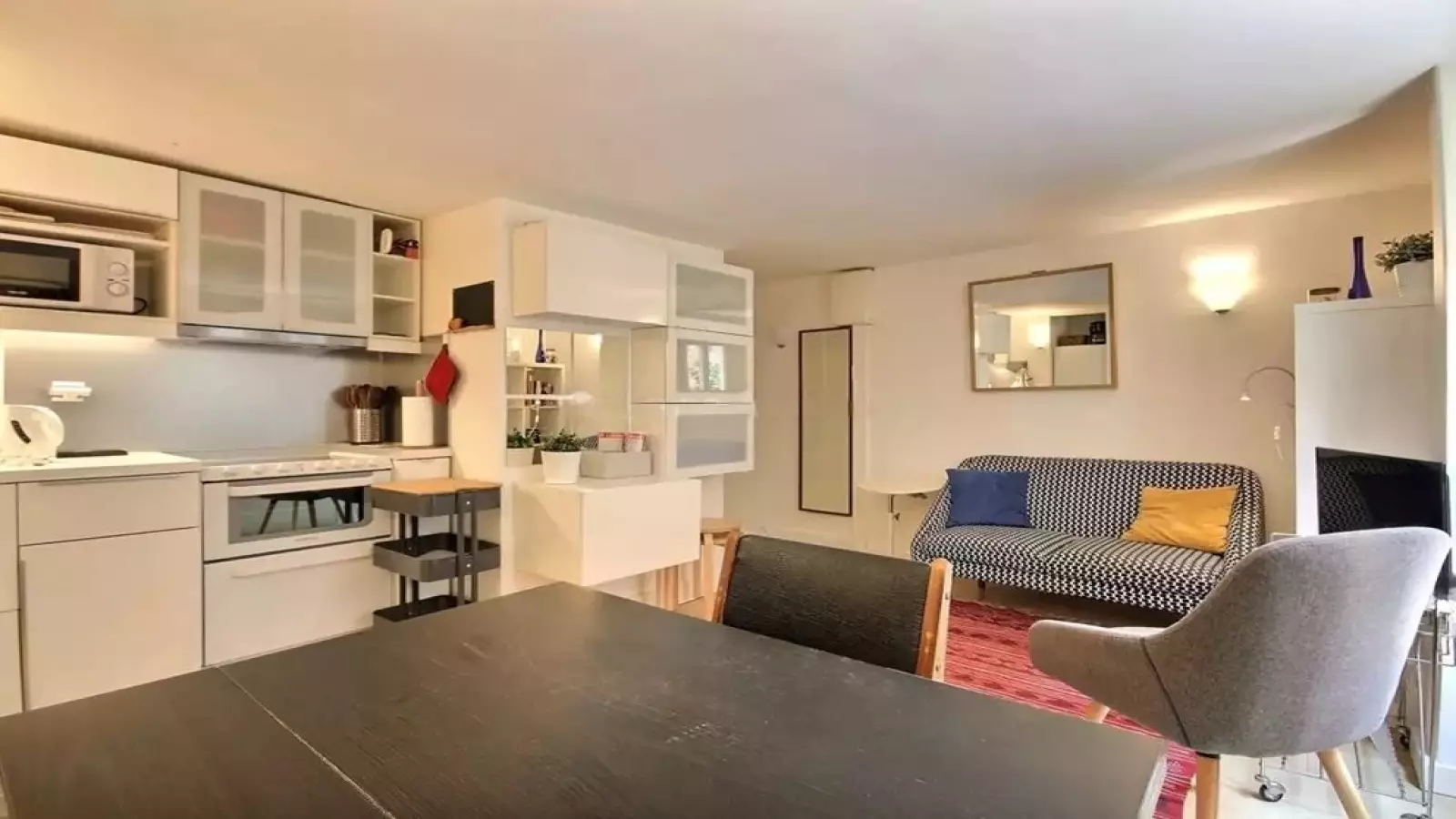 Appartement Rue des Abbesses à Paris