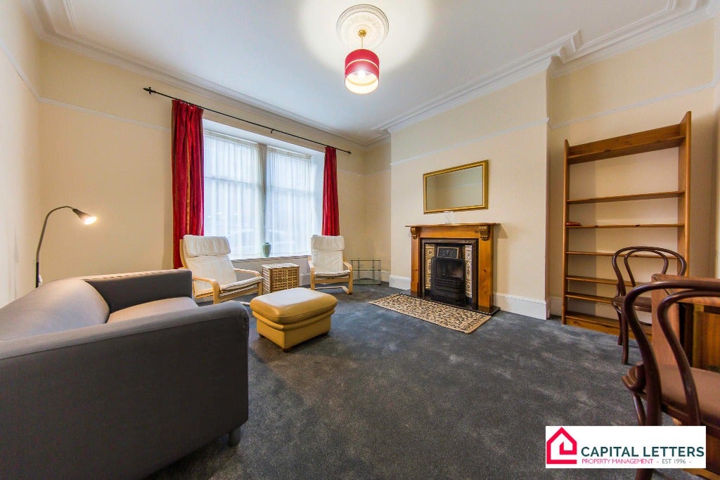 Flat Rosemount Place in Aberdeen City