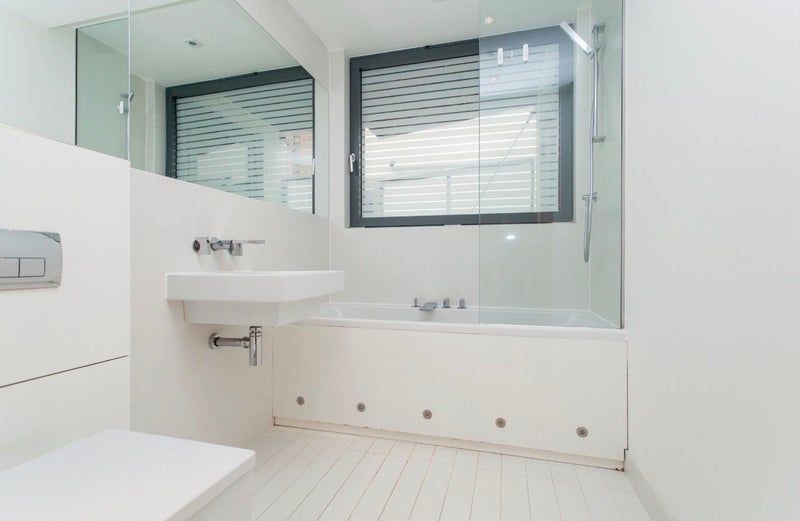 Room Acton Mews in Greater London