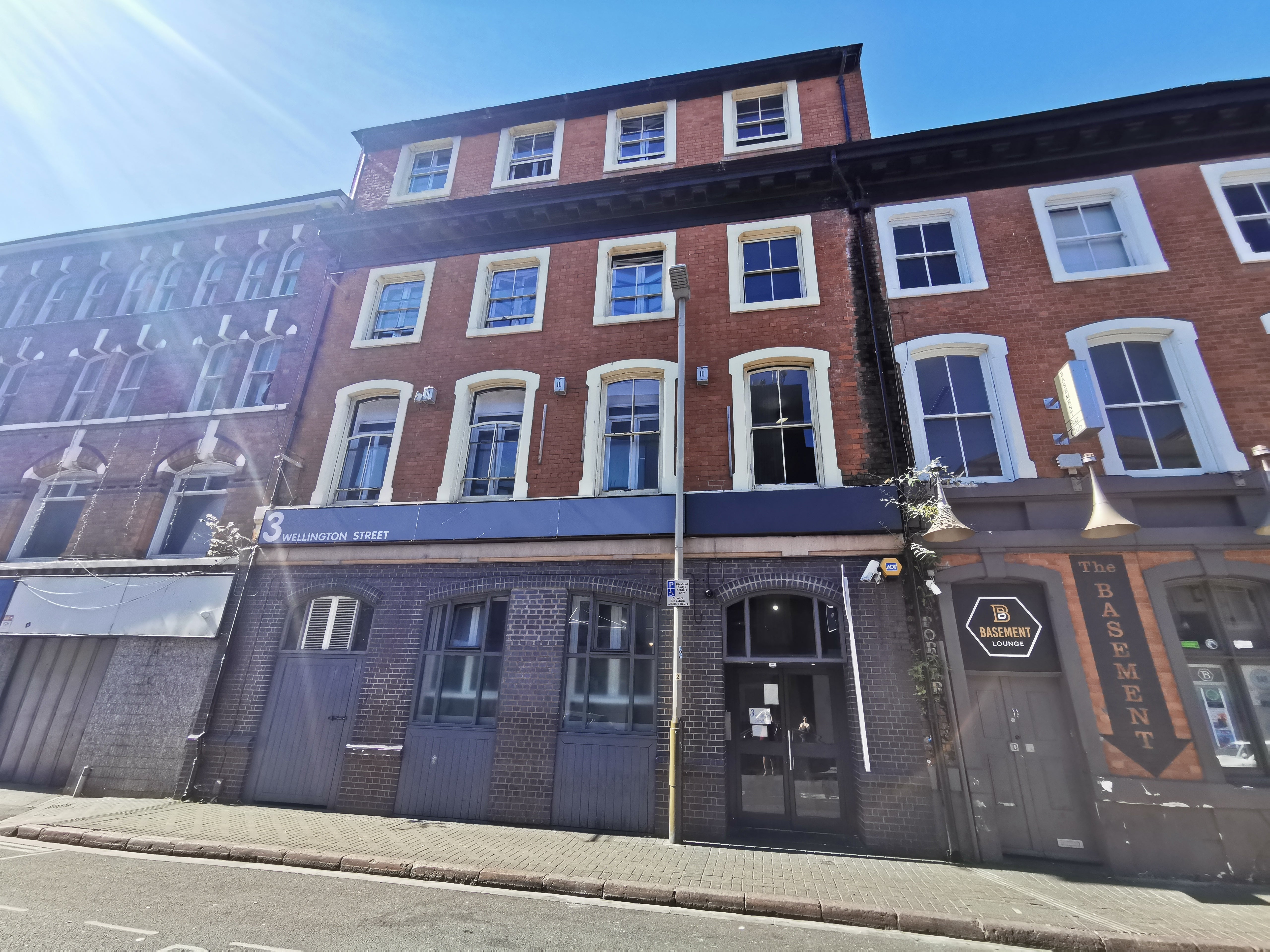 Room Wellington Street Contraflow in Leicester