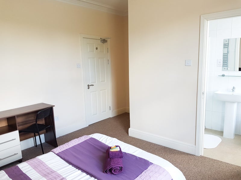 Room Barton Road in Trafford