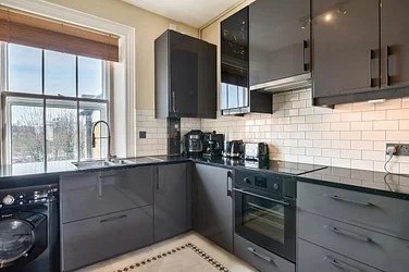 Flat Cambridge Gardens in Greater London