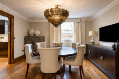 Flat Grosvenor Hill in City of Westminster