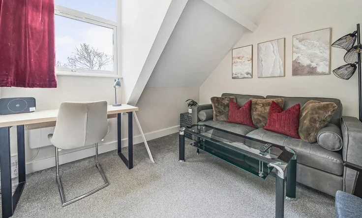Flat Lynchford Road in Rushmoor
