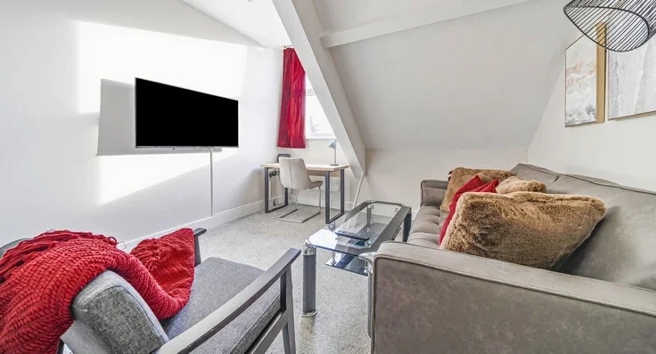 Flat Lynchford Road in Rushmoor