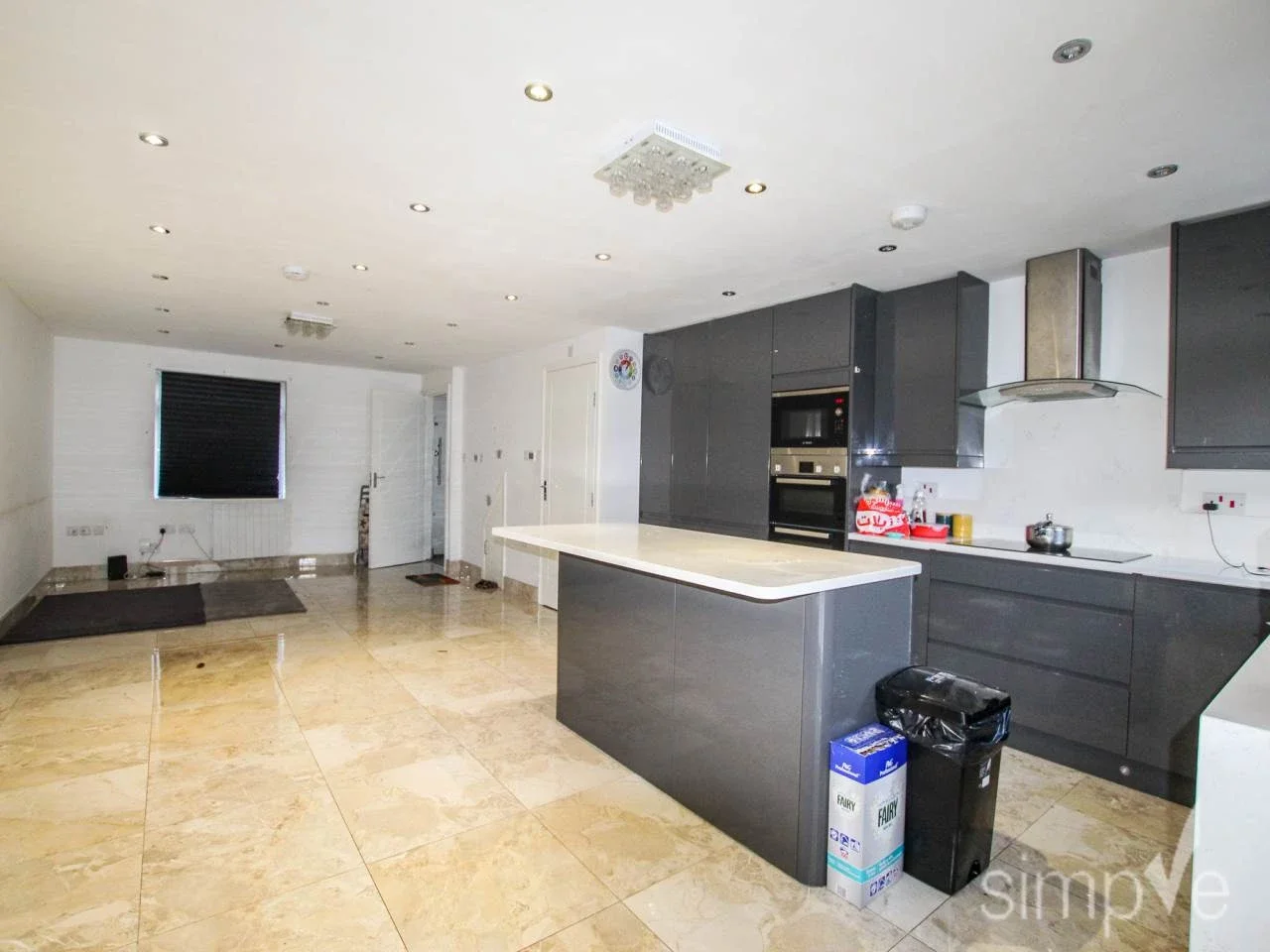 House Abbotswood Way in Greater London