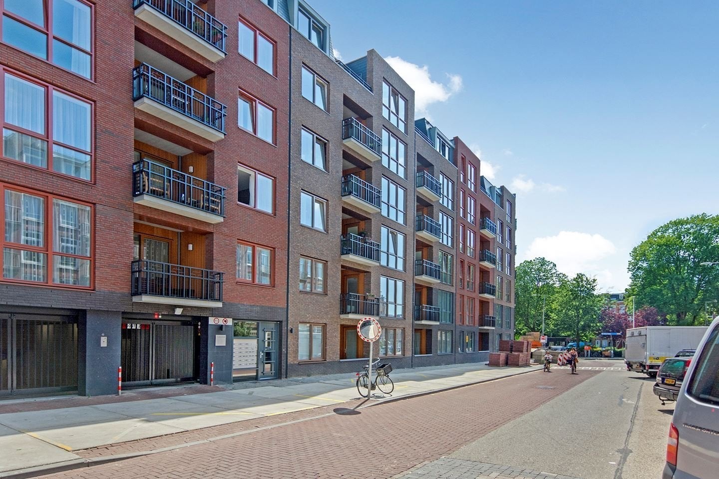 Appartement te huur in Amsterdam – Kwakersstraat – foto 1