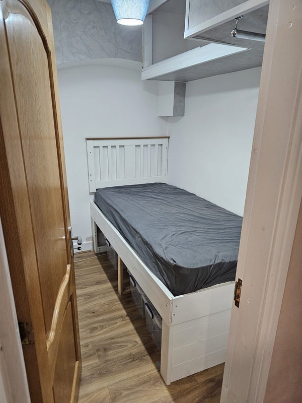 Room Millhouse Road in Birmingham